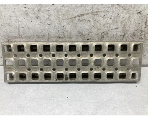 Volvo VNL Step (Fuel Tank, Fairing
