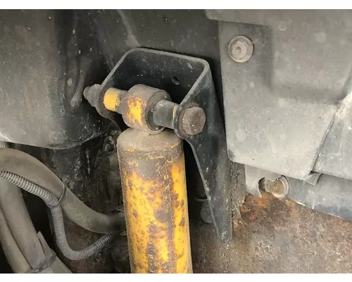 Volvo VNL Suspension