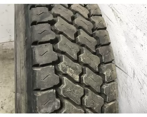 Volvo VNL Tires