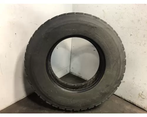 Volvo VNL Tires
