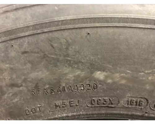 Volvo VNL Tires