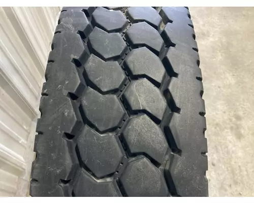 Volvo VNL Tires