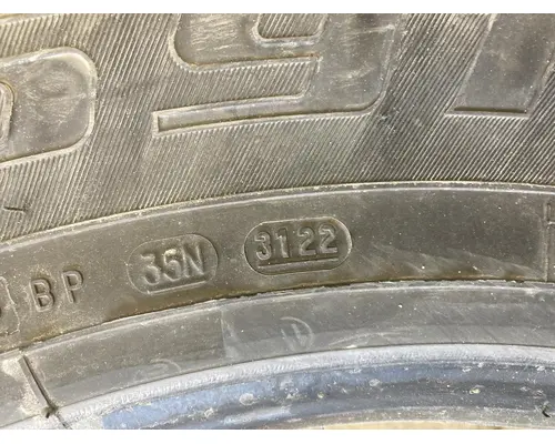 Volvo VNL Tires