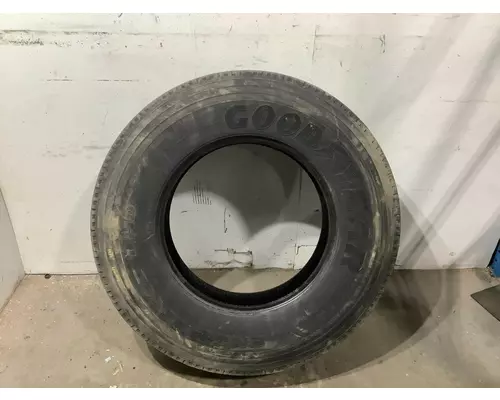 Volvo VNL Tires