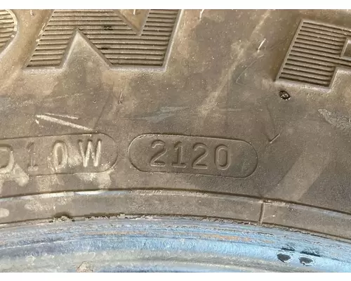 Volvo VNL Tires