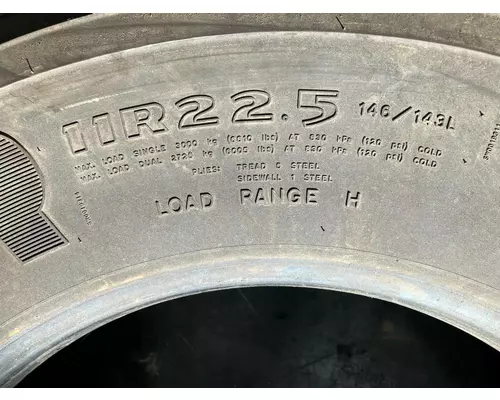 Volvo VNL Tires