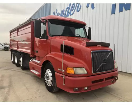 Volvo VNL Truck