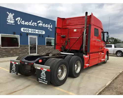 Volvo VNL Truck