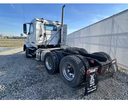 Volvo VNL Truck