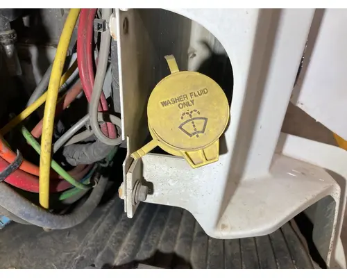 Volvo VNL Windshield Washer Reservoir
