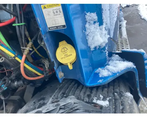 Volvo VNL Windshield Washer Reservoir