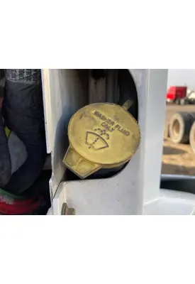 Volvo VNL Windshield Washer Reservoir