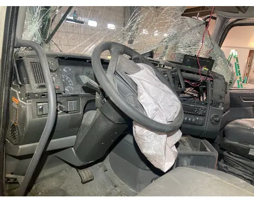 Volvo VNL 