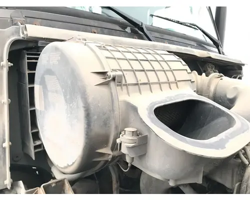 Volvo VNM Air Cleaner