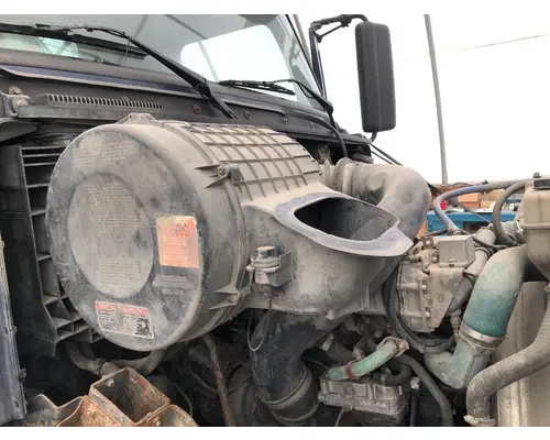 Volvo VNM Air Cleaner