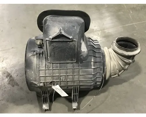 Volvo VNM Air Cleaner