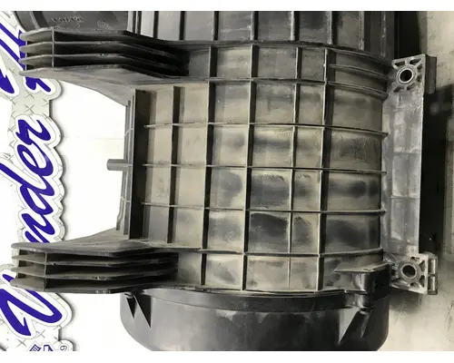 Volvo VNM Air Cleaner