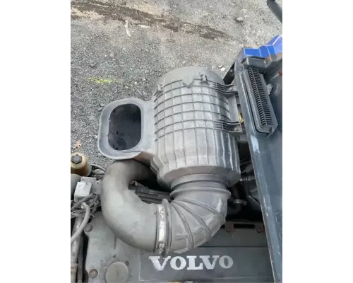 Volvo VNM Air Cleaner