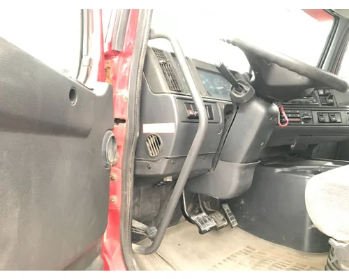 Volvo VNM Body, Misc. Parts