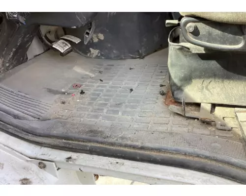 Volvo VNM Body, Misc. Parts