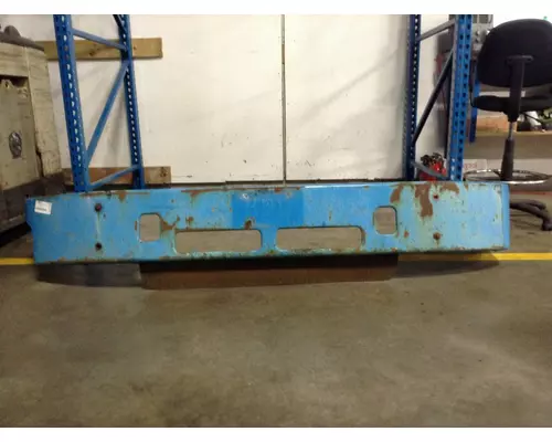 Volvo VNM Bumper Assembly, Front
