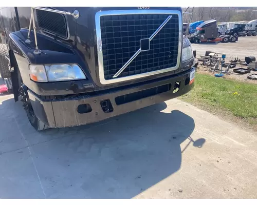 Volvo VNM Bumper Assembly, Front