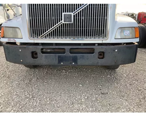 Volvo VNM Bumper Assembly, Front