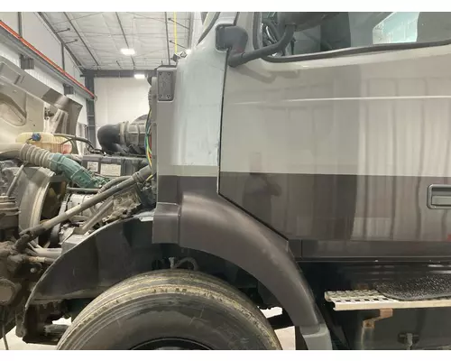 Volvo VNM Cowl