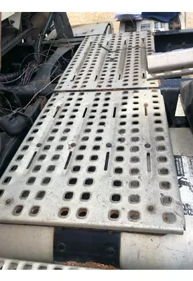 Volvo VNM Deckplate