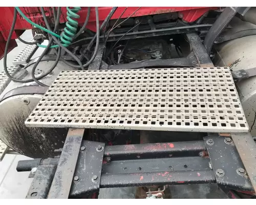 Volvo VNM Deckplate