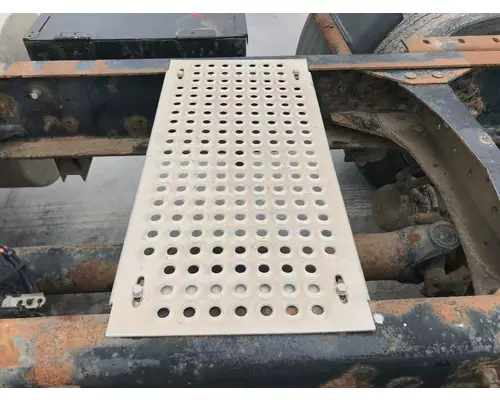 Volvo VNM Deckplate