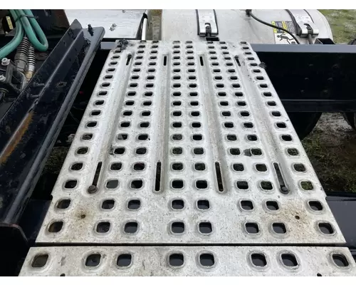 Volvo VNM Deckplate