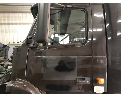 Volvo VNM Door Assembly, Front