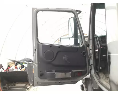 Volvo VNM Door Assembly, Front