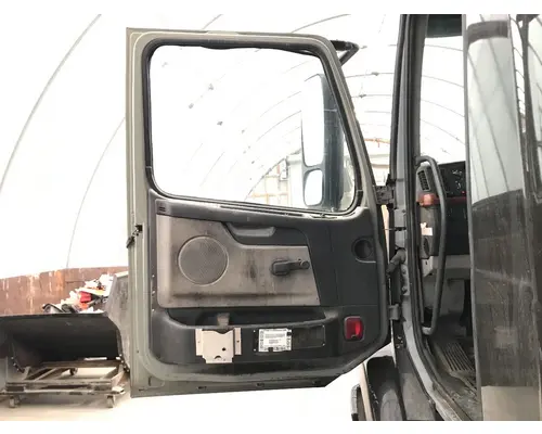Volvo VNM Door Assembly, Front
