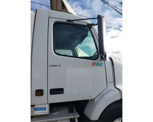 Volvo VNM Door Assembly, Front