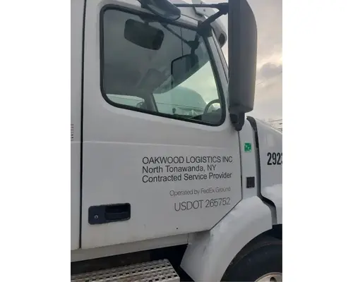 Volvo VNM Door Assembly, Front