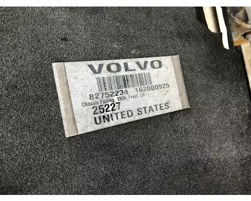 Volvo VNM Fairing (Side)