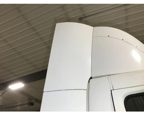 Volvo VNM Fairing (Side)