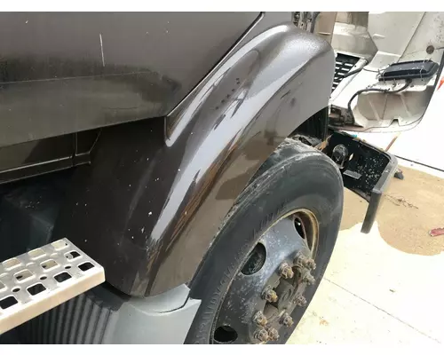 Volvo VNM Fender