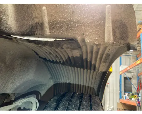 Volvo VNM Fender