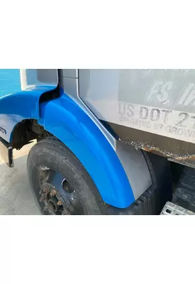 Volvo VNM Fender