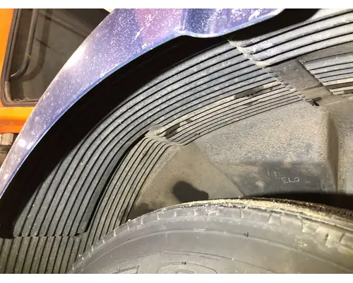 Volvo VNM Fender