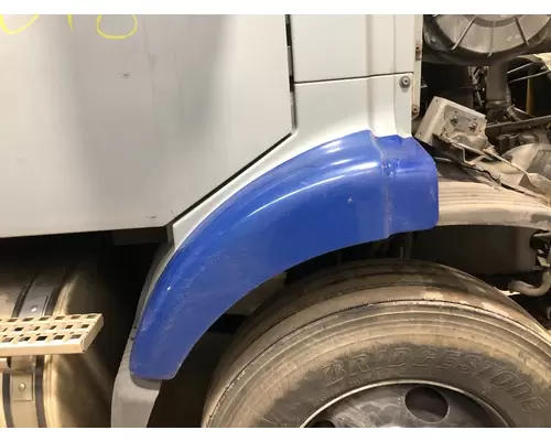 Volvo VNM Fender