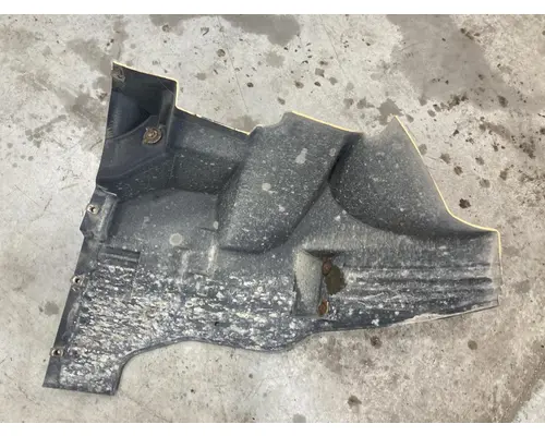 Volvo VNM Fender