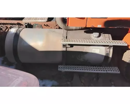 Volvo VNM Fuel Tank