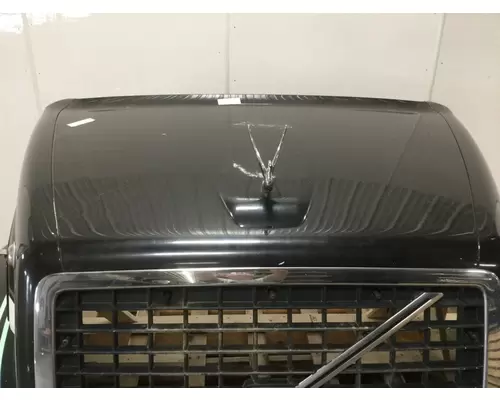 Volvo VNM Hood