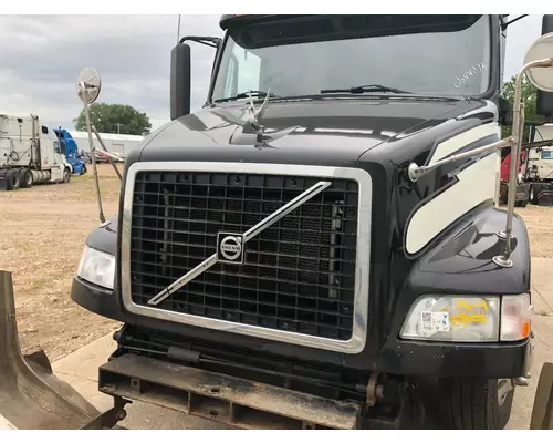 Volvo VNM Hood