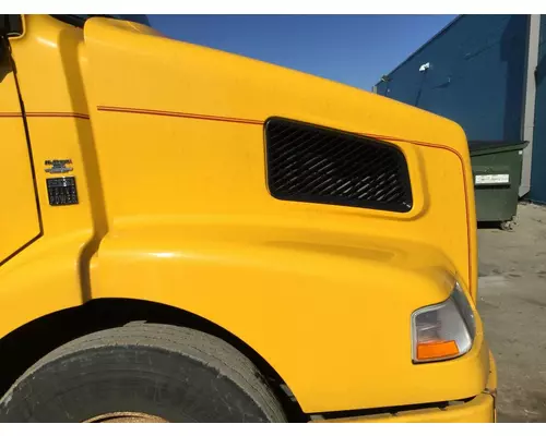 Volvo VNM Hood