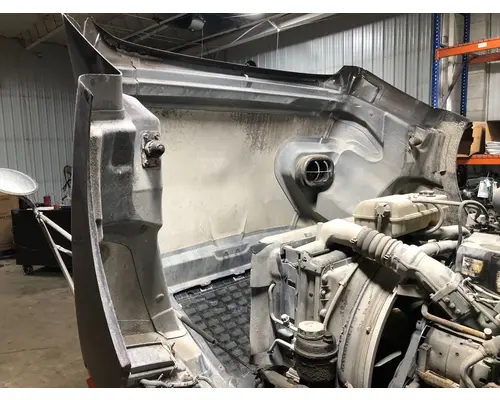 Volvo VNM Hood
